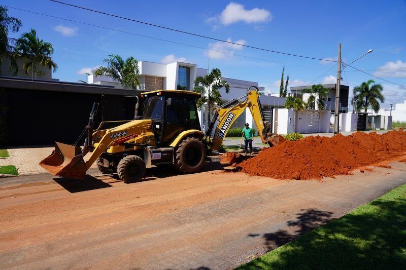 rede de esgoto do bandeirantes e parque das emas esta com quase 20 mil metros instalados