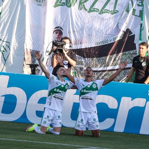 juventude derrota o santos e sai da zona de rebaixamento do brasileirao