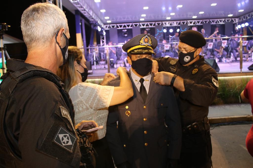 pm promove 420 policiais militares em live de aniversario