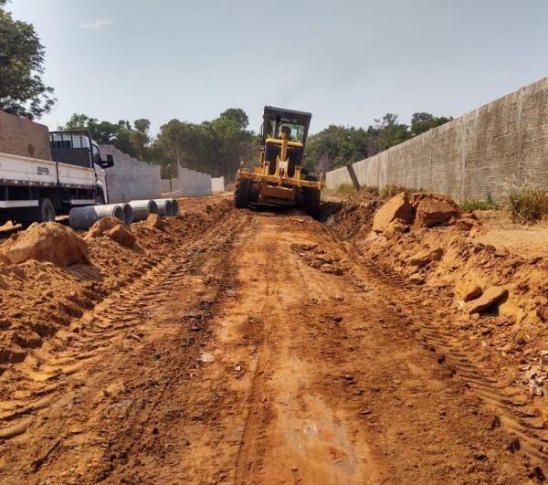 prefeitura segue com acoes de infraestrutura na cidade e no campo