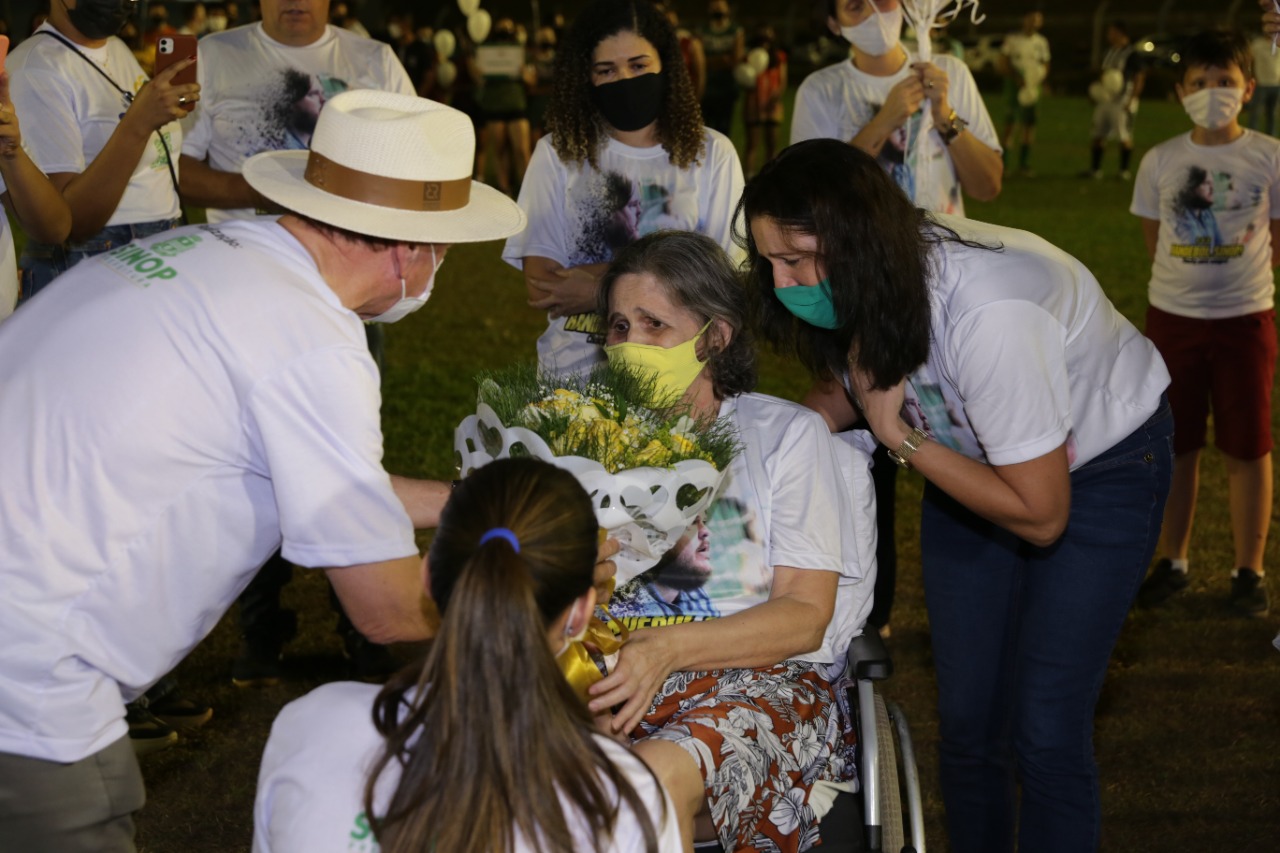 professor sinopense e vitimas do coronavirus sao homenageados em cerimonia