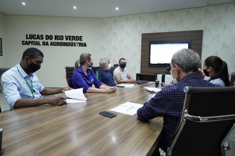 reuniao define empresa responsavel pela previdencia complementar dos servidores