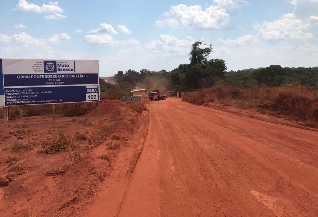 sinfra bloqueia trafego na mt 220 para avanco das obras da ponte sobre o rio batelao ii