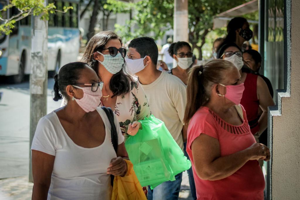 governo de mt publica novo decreto e mantem apenas obrigatoriedade do uso da mascara