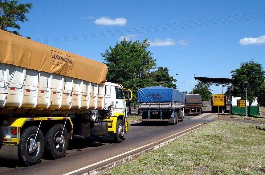 lei amplia tolerancia para excesso de peso em onibus de passageiros e caminhoes de carga