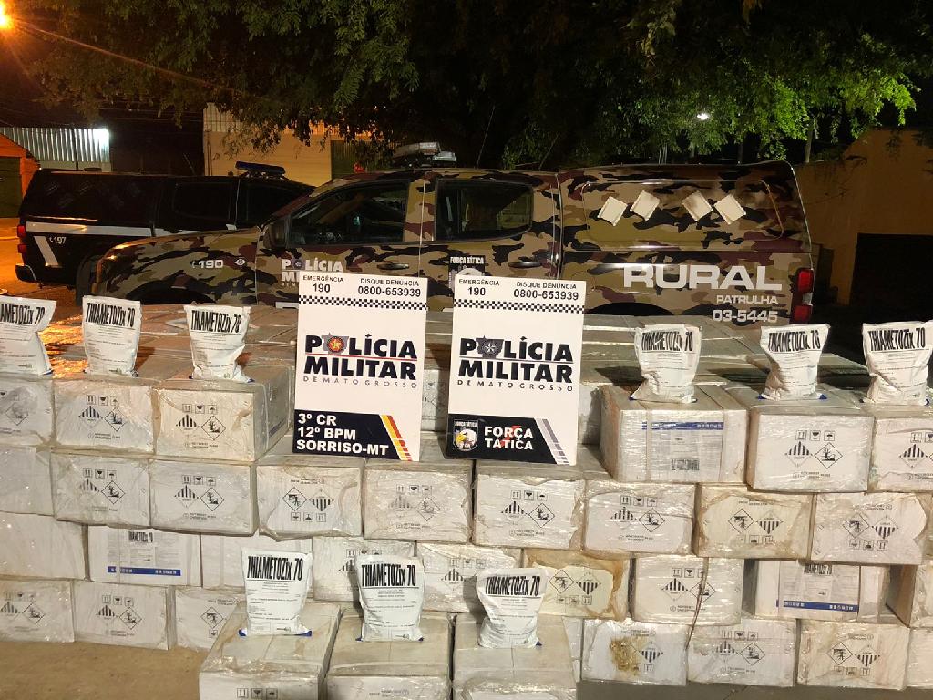 patrulha rural prende casal que transportava duas toneladas de defensivos agricolas contrabandeados da bolivia