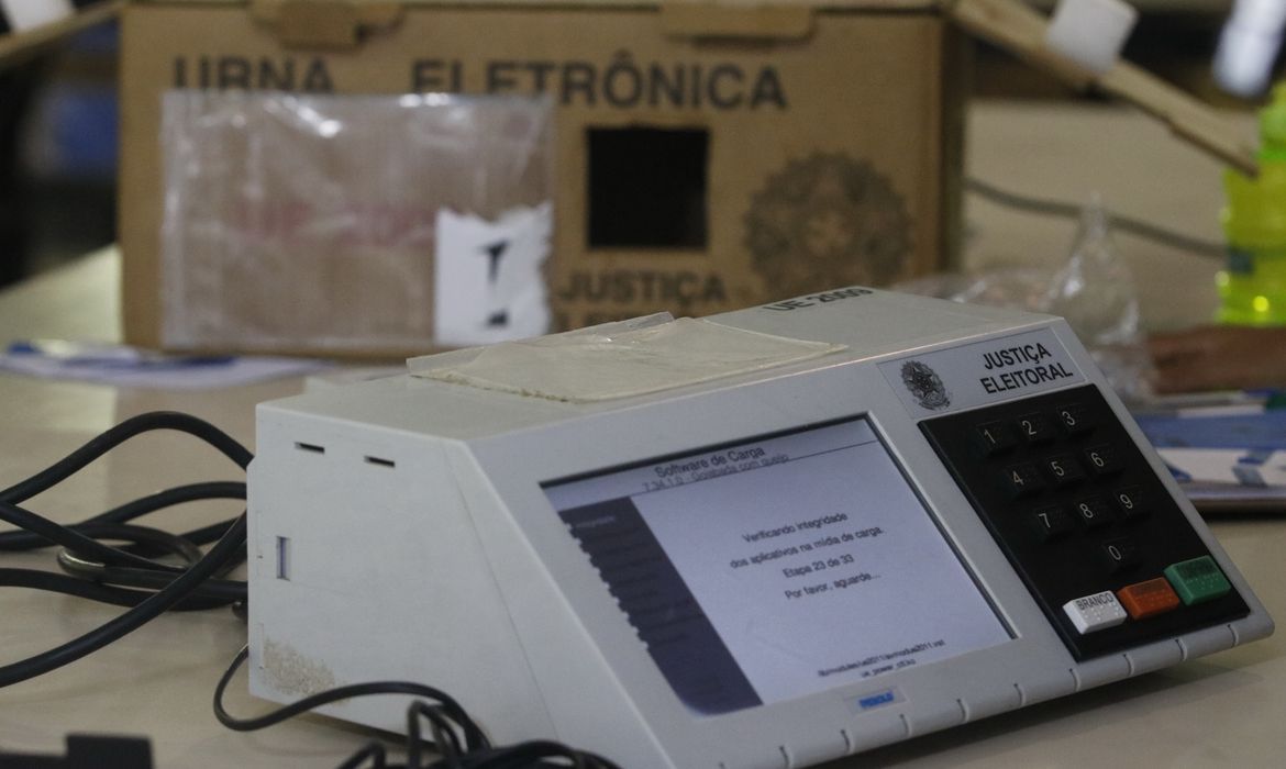 Tribunal Regional Eleitoral de Mato Grosso recebe mil urnas eletrônicas novas para as Eleições Municipais de 2024