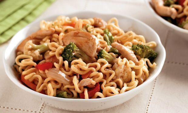 yakisoba de frango