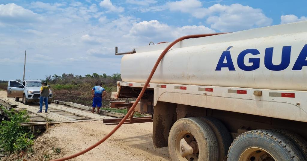 sema mt intensifica aporte de agua com caminhoes pipa para atender animais do pantanal