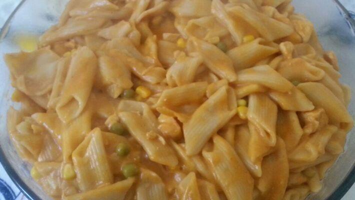 macarrão com frango na panela de pressão