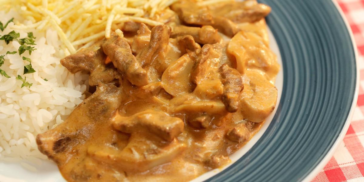 Strogonoff de carne cremoso