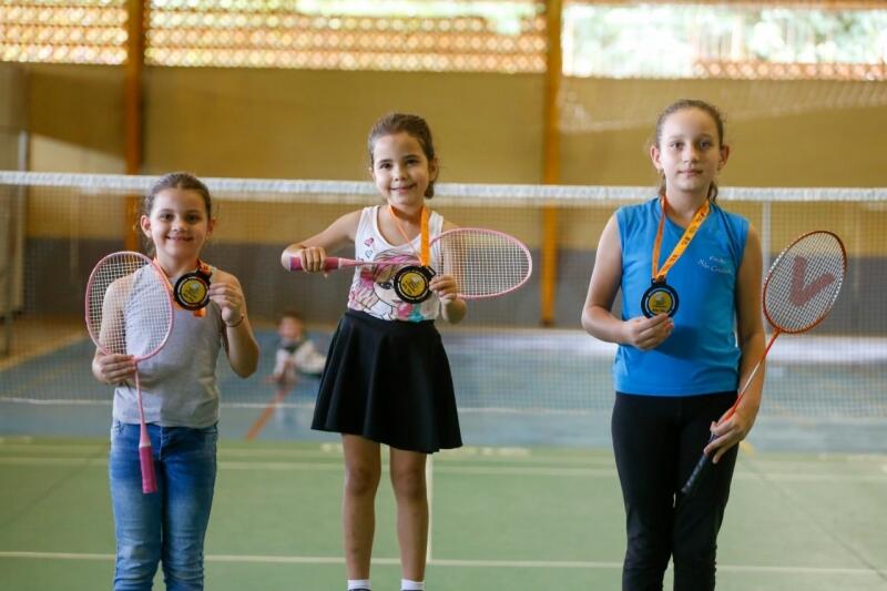 esporte promove festival de badminton na comunidade sao cristovao