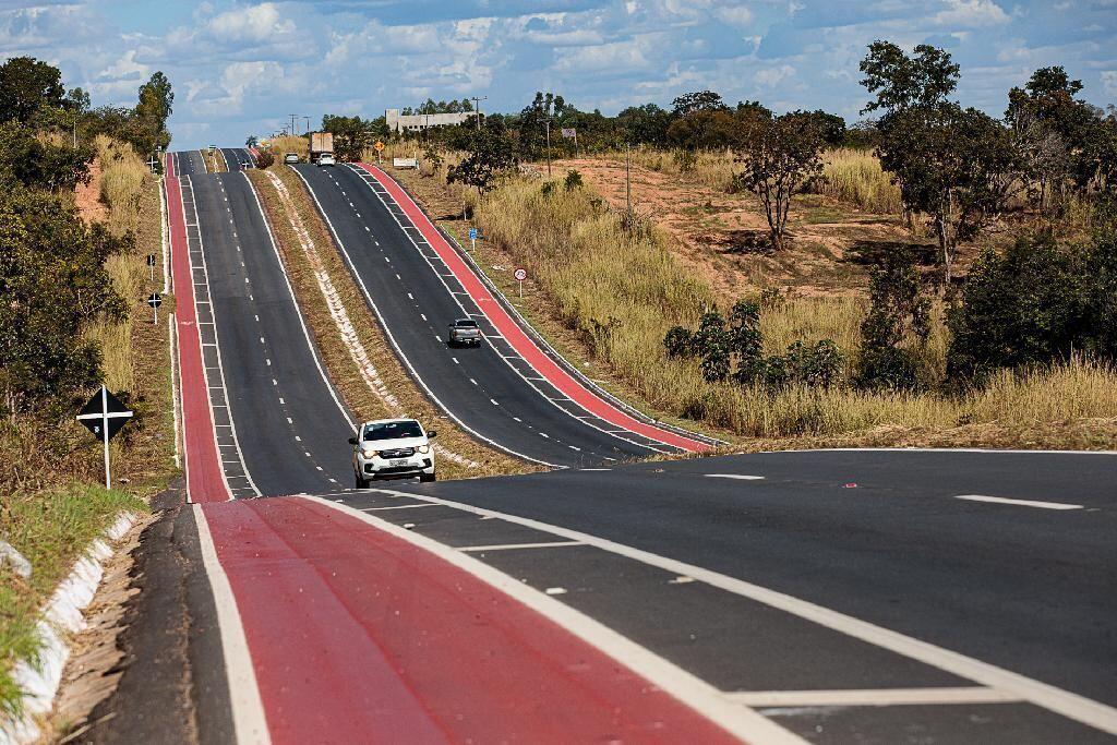 estado lanca licitacao para iluminacao da estrada de chapada