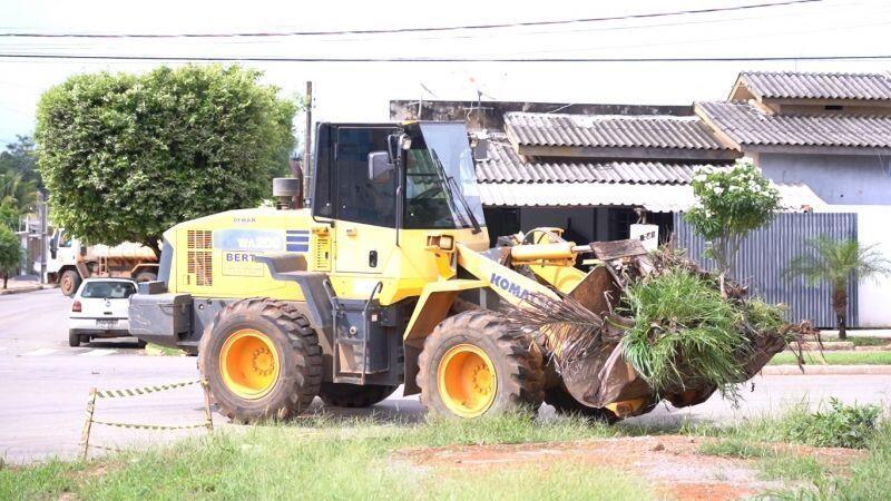 mais de 100 cargas de lixo sao retiradas em cinco dias do mutirao de limpezamais de 100 cargas de lixo sao retiradas em cinco dias do mutirao de limpeza