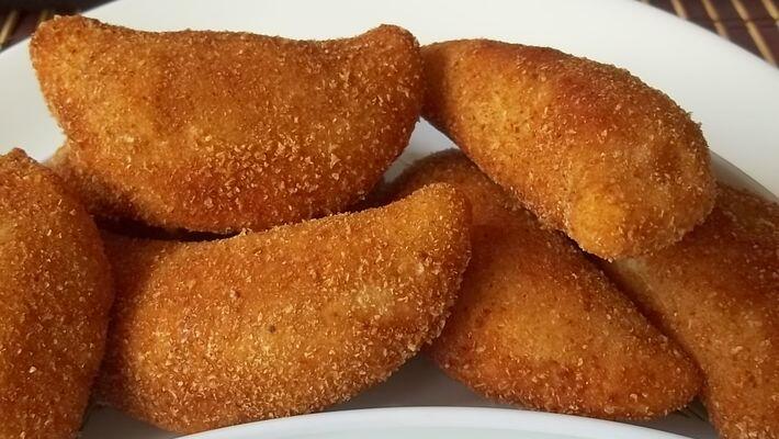 RISOLES DE QUEIJO