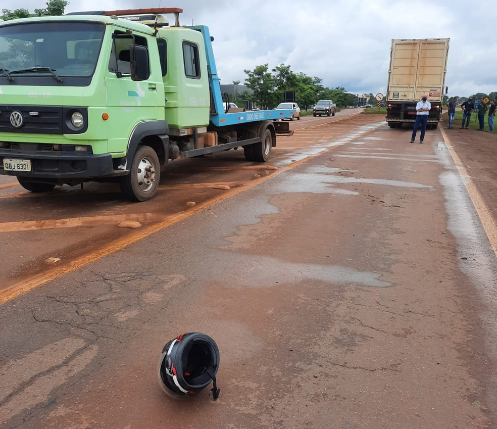 Jovem de 22 anos perde a vida em acidente na BR-163 em Sinop 2 whatsapp image 2021 11 19 at 09.50.20