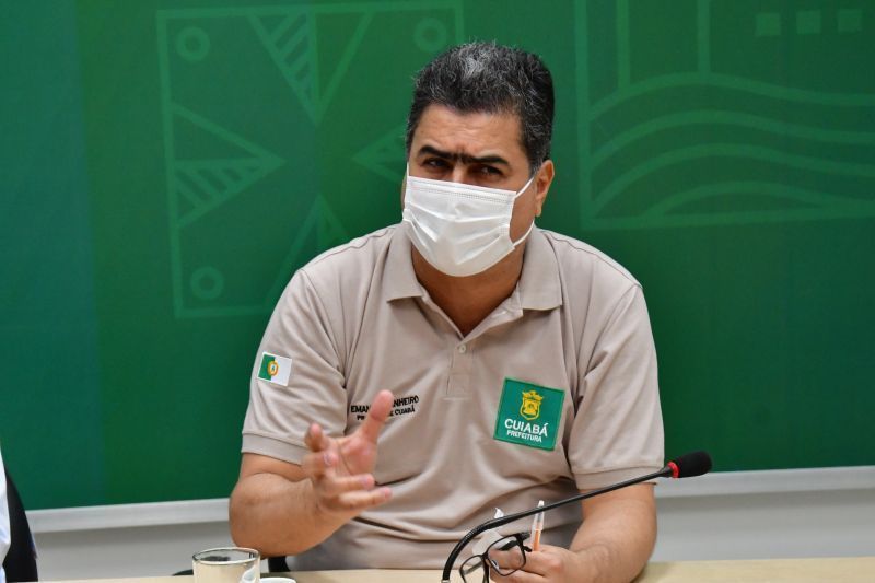 prefeito emanuel pinheiro encaminha a camara proposta de lei que regulamenta premio saude