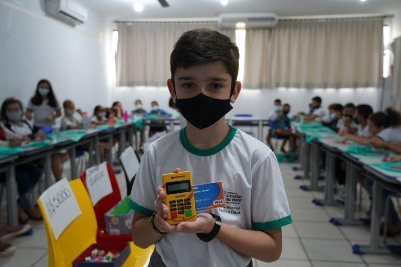 escola municipal menino deus expoe trabalhos e projetos de 2021