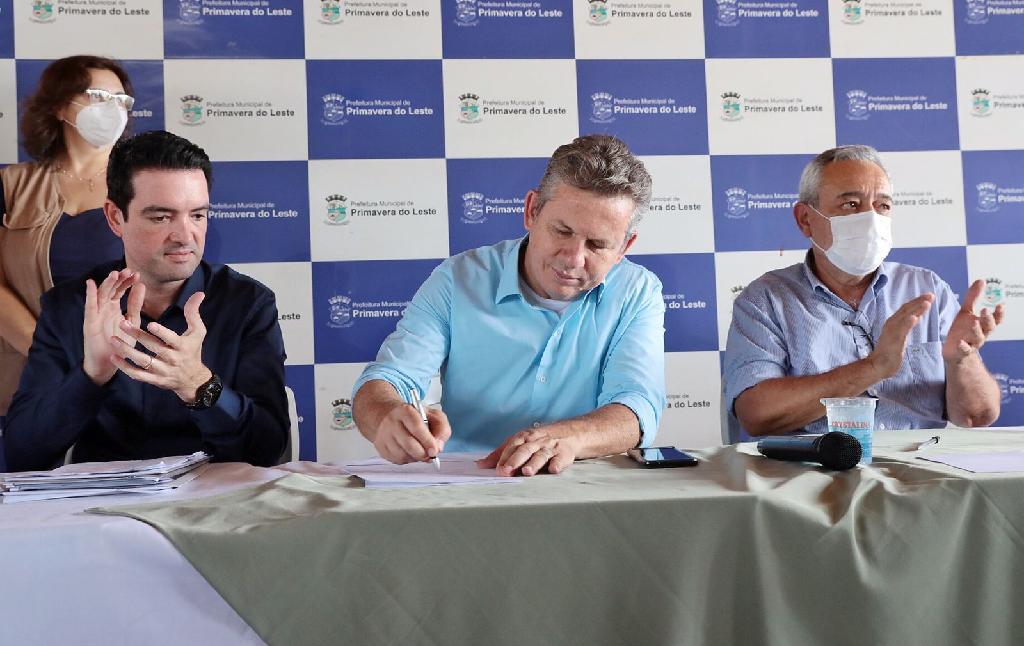 maior volume de investimentos da historia que o estado repassa para primavera destaca prefeito durante assinatura de convenios