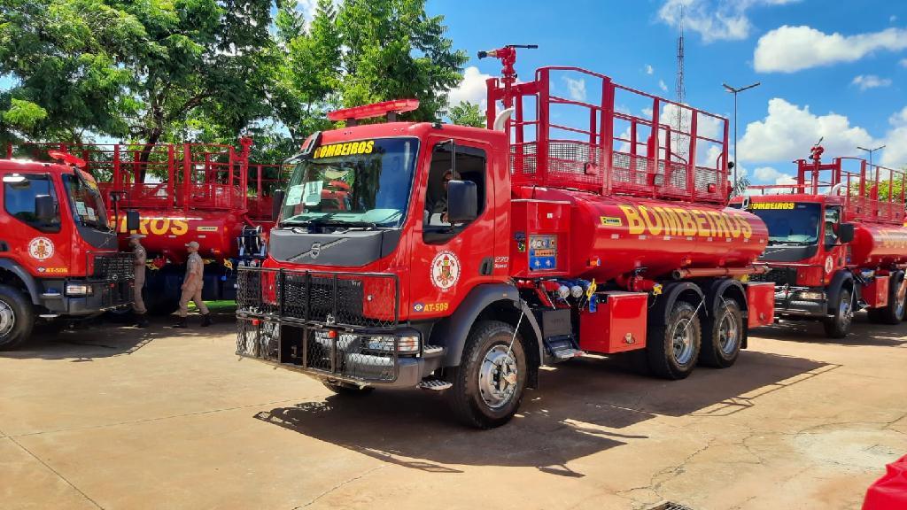 novos caminhoes vao reforcar o combate aos incendios florestais em 2022