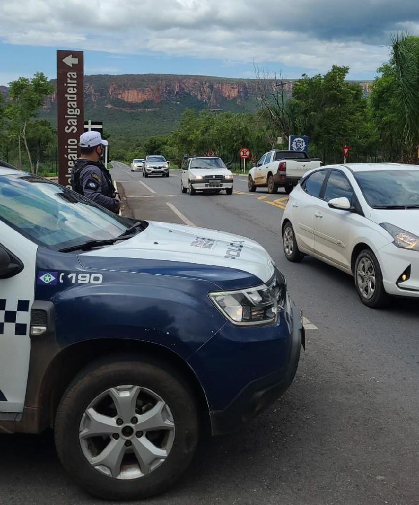 pm prende 12 pessoas nove por embriaguez ao volante e aplica mil autos de infracao