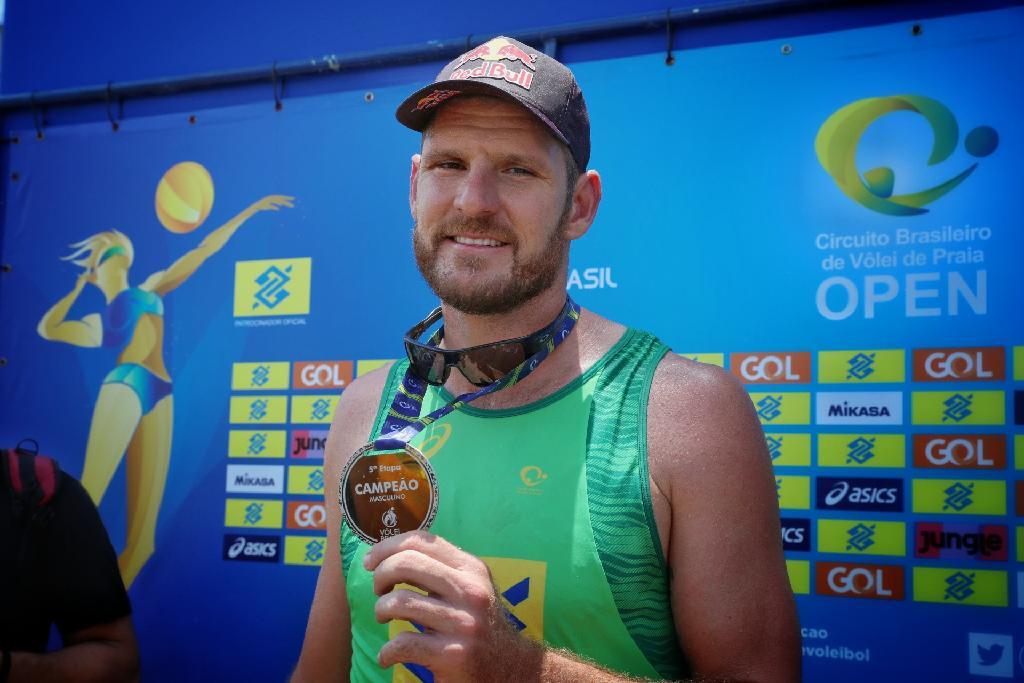 torcida vibrante e terceiro titulo de alison em cuiaba marcam final de circuito brasileiro