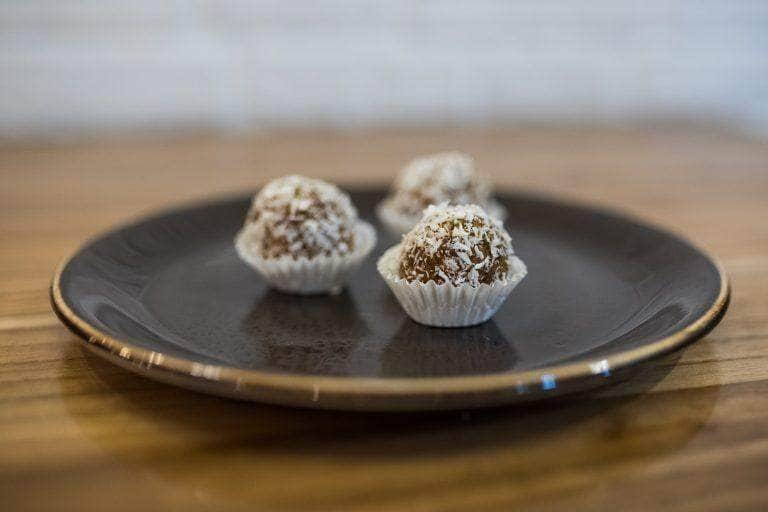 Receita de trufas de cenoura e coco