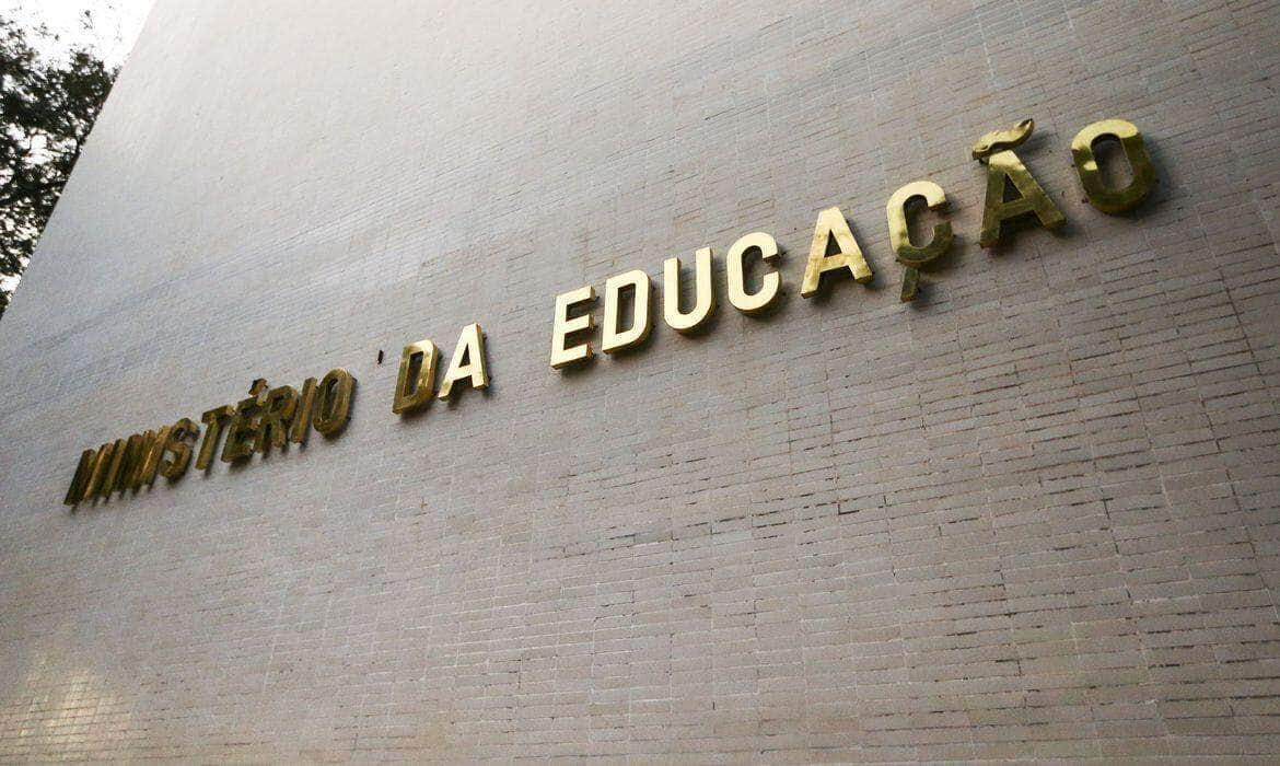 inep confirma realizacao do enem 2022 nos dias 13 e 20 de novembro