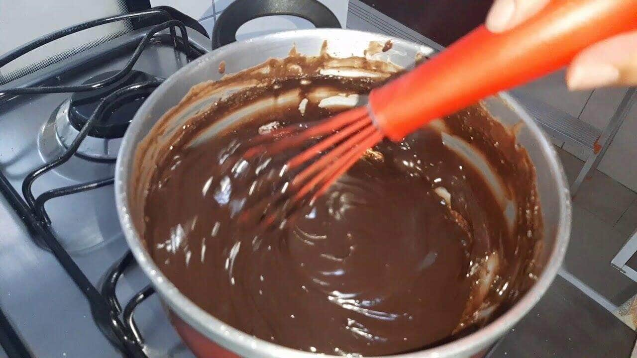 como fazer brigadeiro de panela