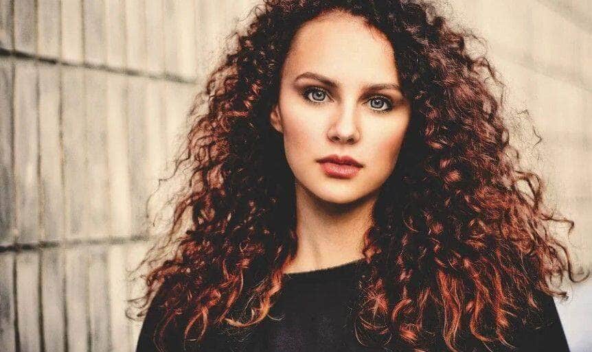 É saudável lavar o cabelo todo dia? 11 O vinagre de maçã faz bem para o cabelo