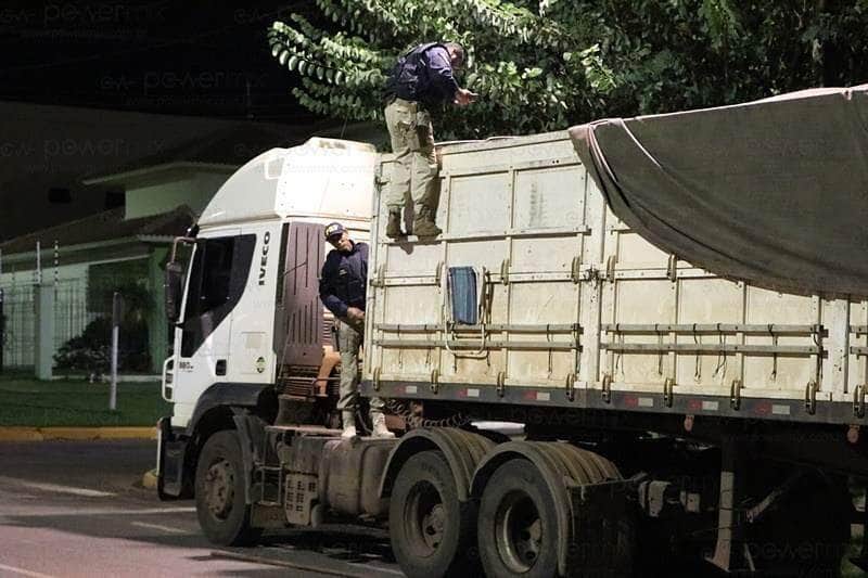 Mais de 200 galões de agrotóxicos que teria destino Lucas do Rio Verde foram apreendidos 83 478f82876a96f4be183f88870d8d7906