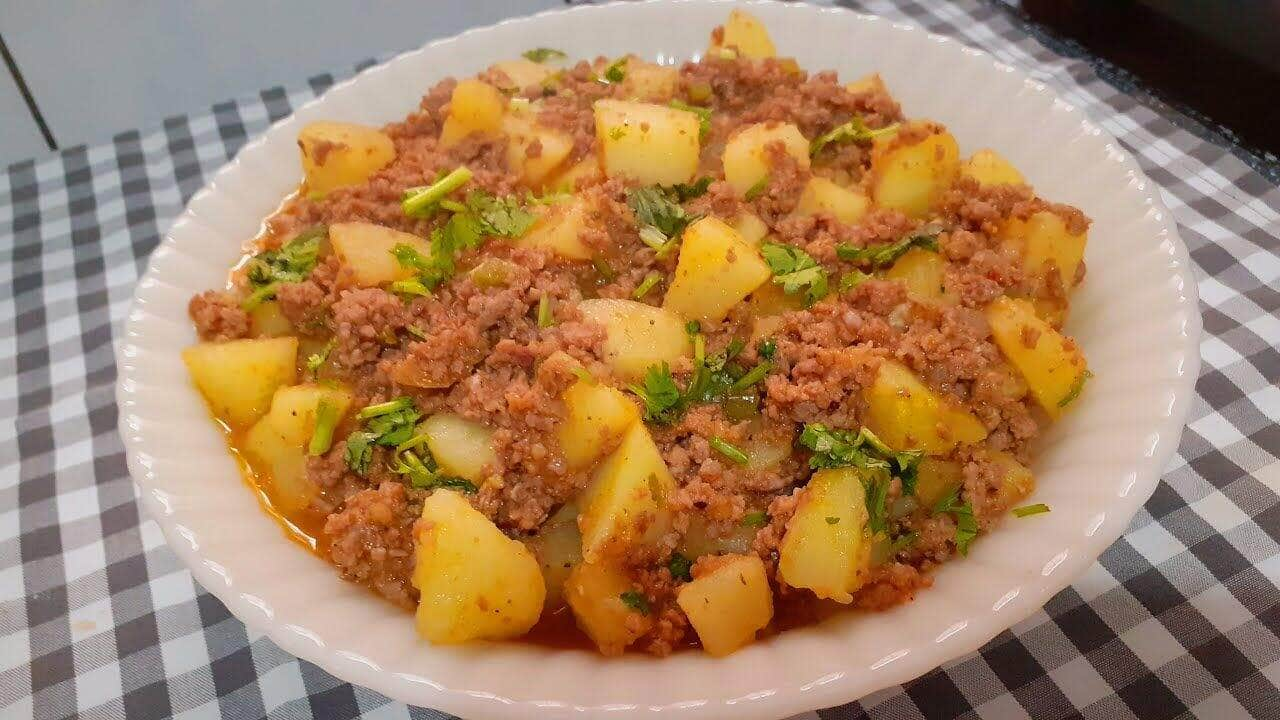 como fazer carne moída com batata