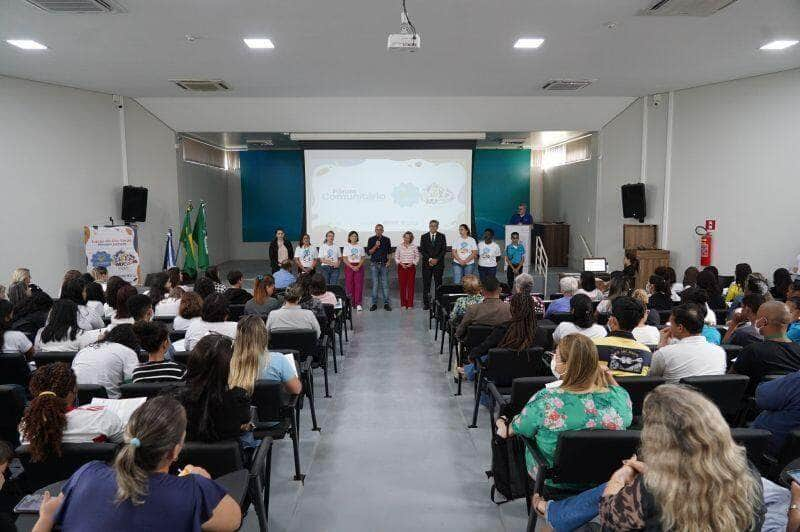 acoes voltadas as politicas publicas foram debatidas no forum comunitario do selo unicef