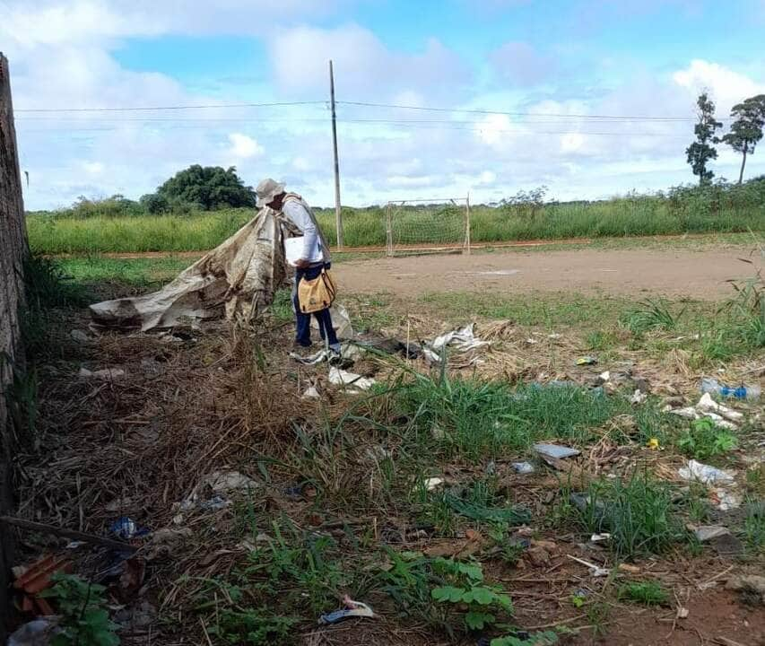 agentes identificam focos de dengue durante mutirao em bairro de sinop