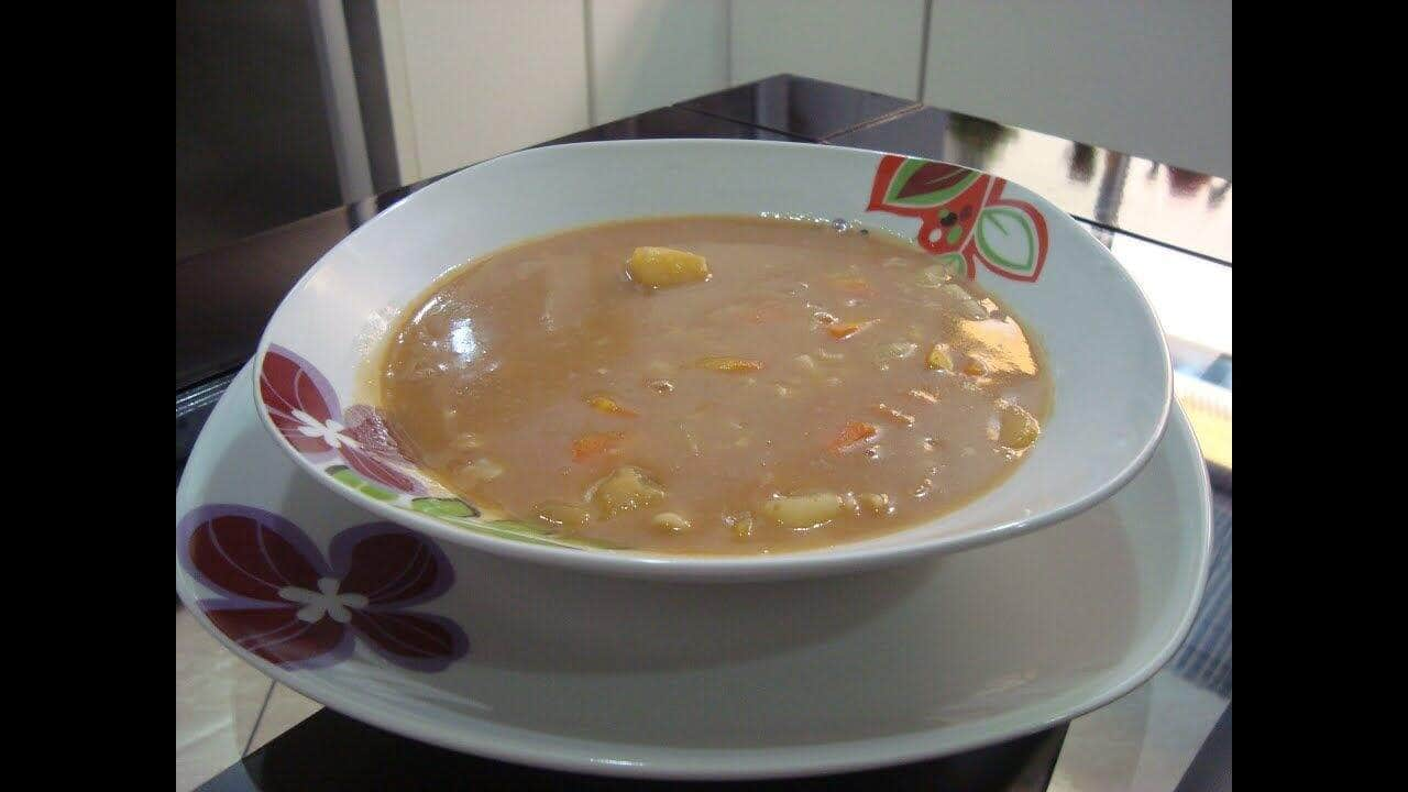 como fazer sopa de feijão