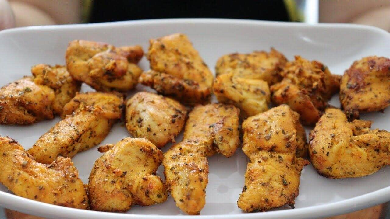 como fazer peito de frango assado na air fryer