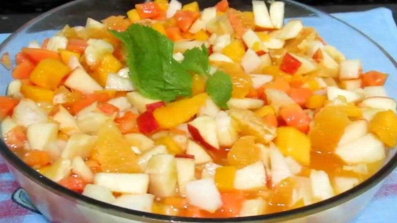 como fazer salada de fruta