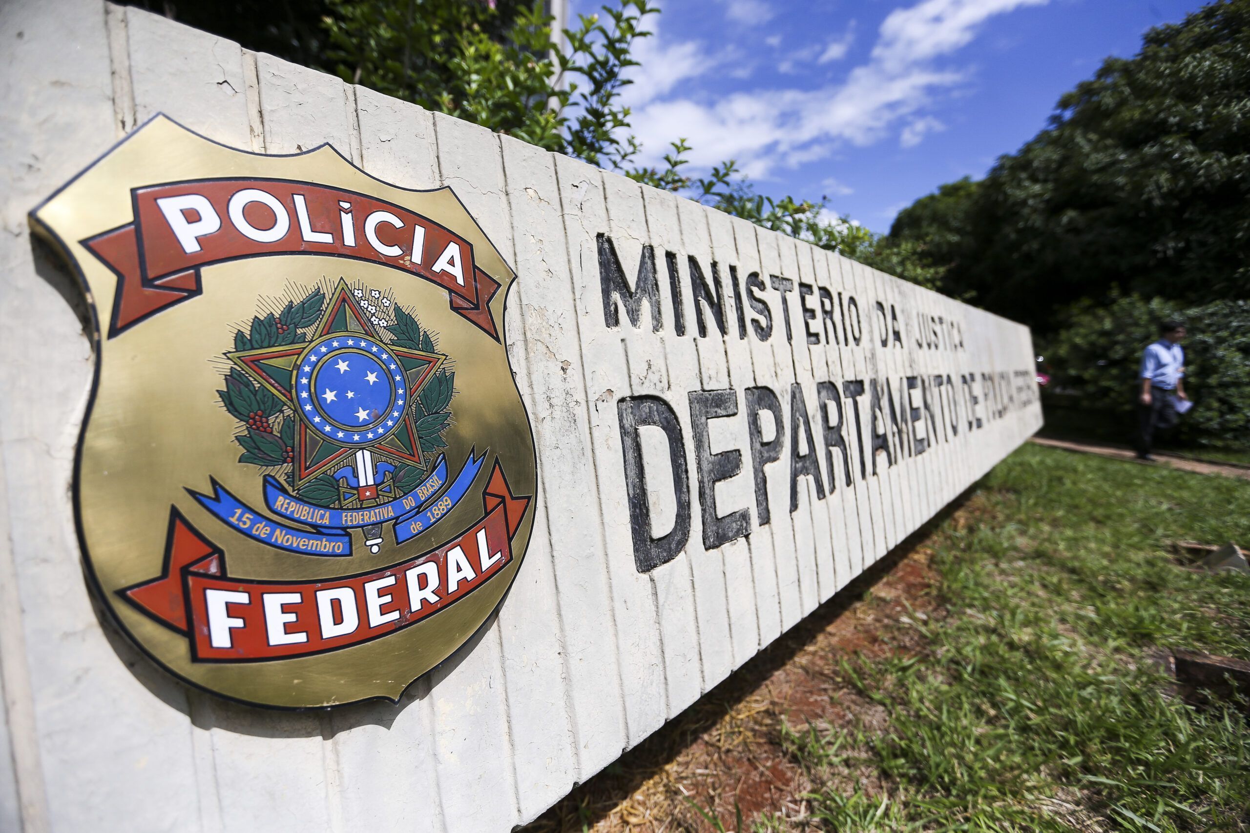 policia federal investiga fraudes no auxilio emergencial scaled