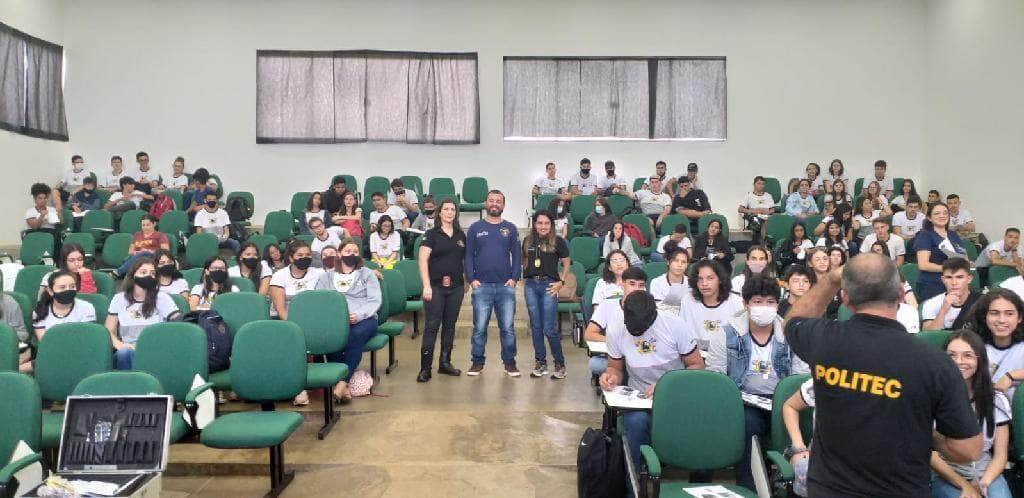 politec mt e tema de aula de ciencias forenses para estudantes do ensino medio