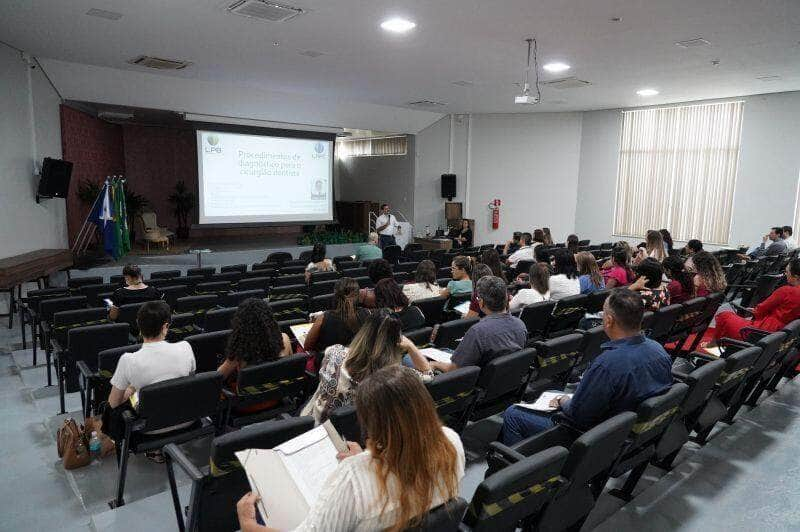 saude promove capacitacao sobre diagnostico precoce do cancer bucal