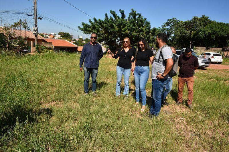 secretaria de educacao vistoria area onde sera construida a nova sede da antiga emeb augusto mario vieira