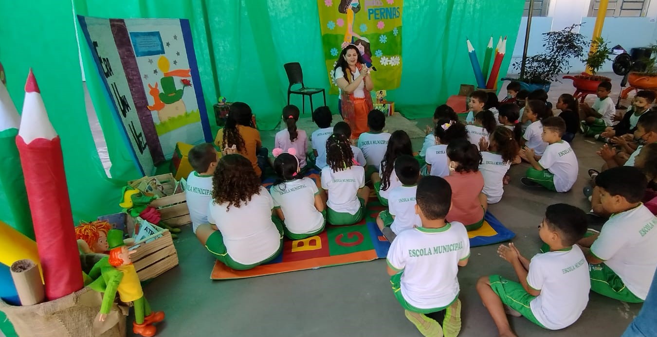 educacao municipal comemora o dia nacional do livro infantil com inumeras atividades