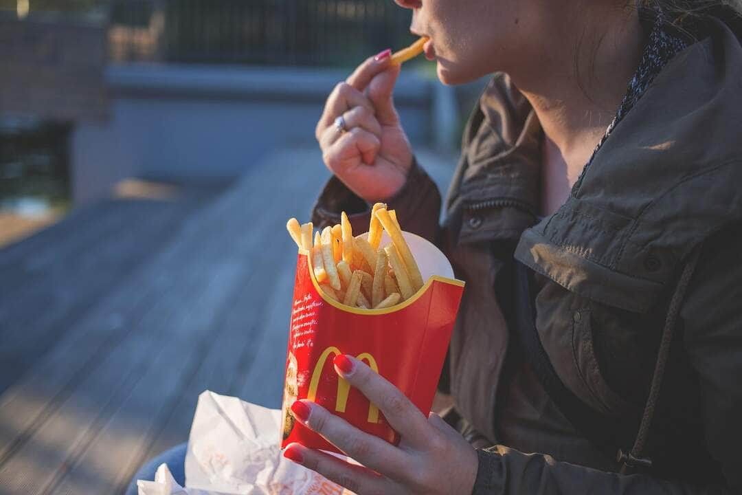 Sinto muita fome, e agora? Saiba como controlar