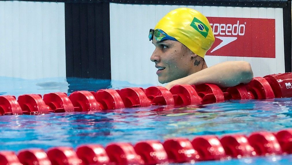 medalhista paralimpica quebra recorde das americas de natacao