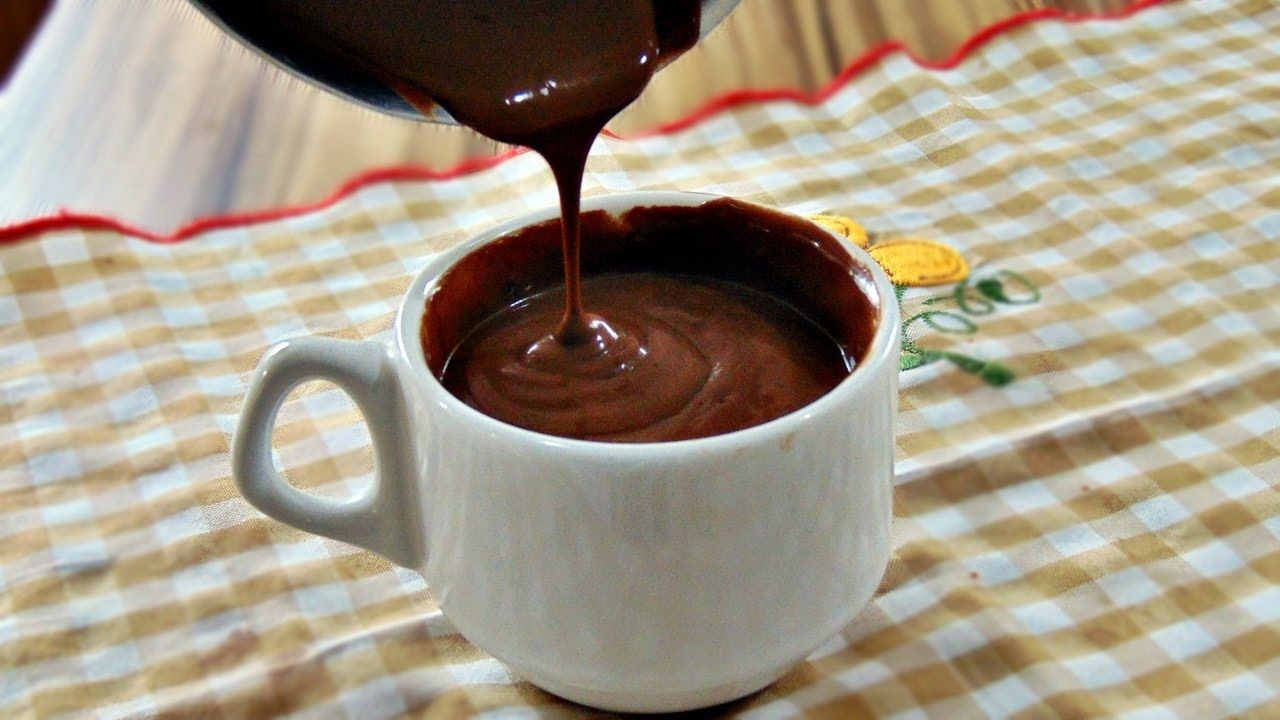 como fazer chocolate quente com maizena