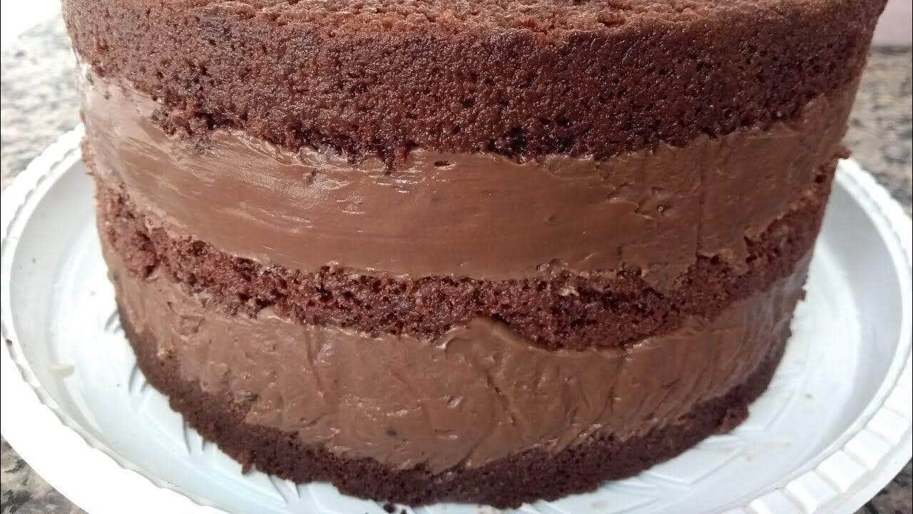 como fazer cobertura para bolo de chocolate