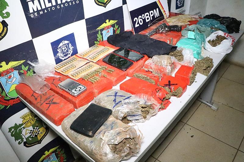 policia militar apreende 17 quilos de drogas dentro de residencia em nova mutum