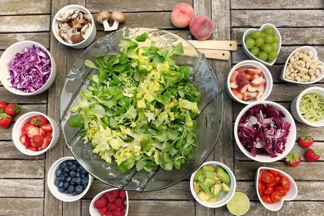 Saladas prontas de supermercados são saudáveis?