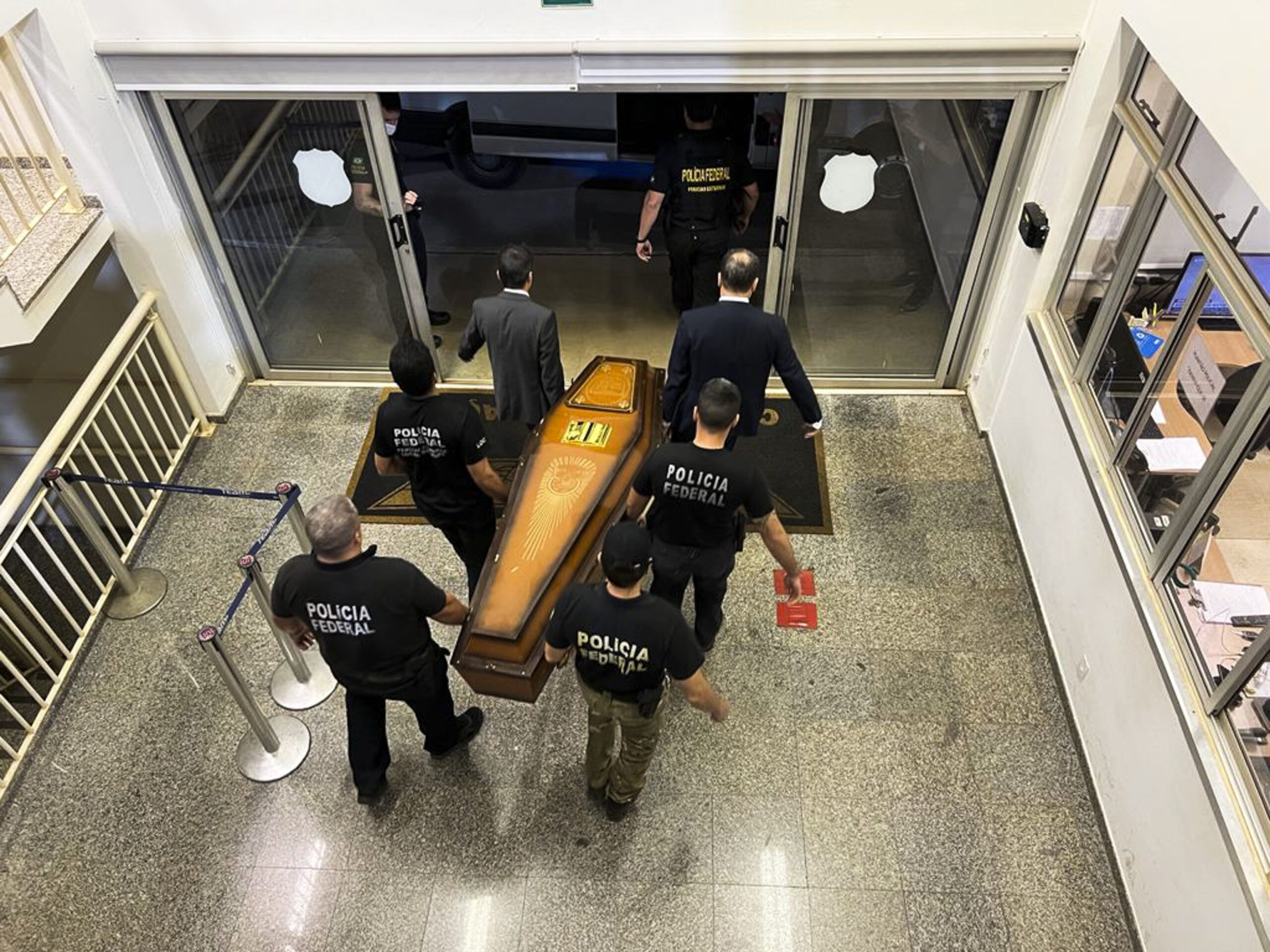 aviao da pf chega a brasilia com restos mortais de desaparecidos scaled