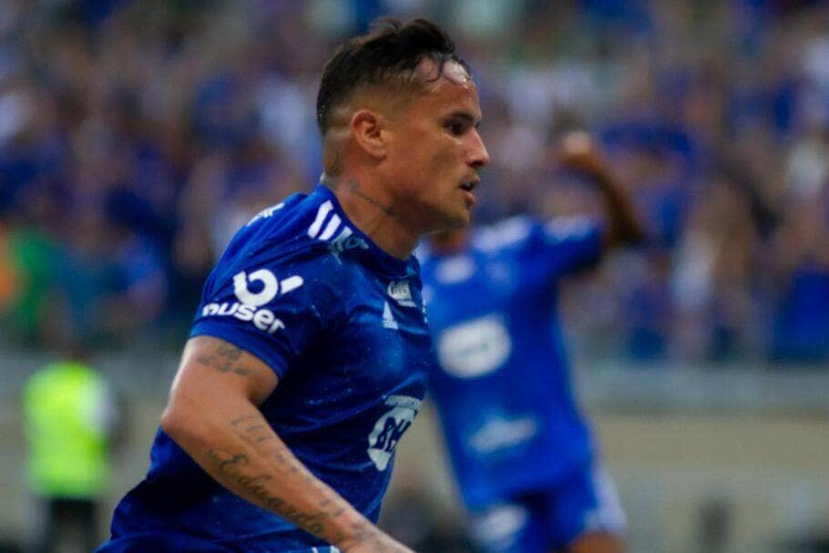 cruzeiro vence a ponte preta e aumenta vantagem na lideranca do brasileirao sportingbet serie b